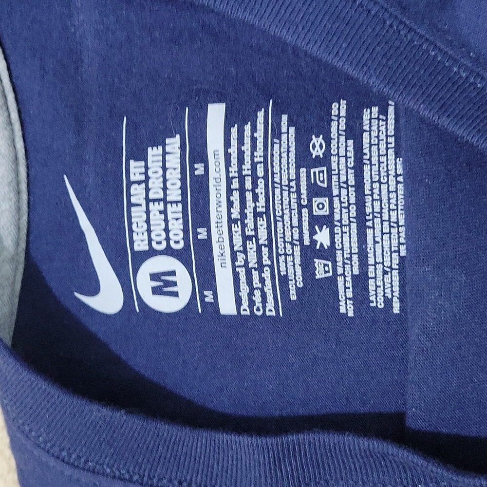 Detroit Tigers Nike T-Shirt Medium - Picture 2 of 3